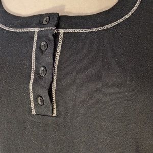 Drift Away Scoop Neck 3/4 sleeve 4 Button Tee L